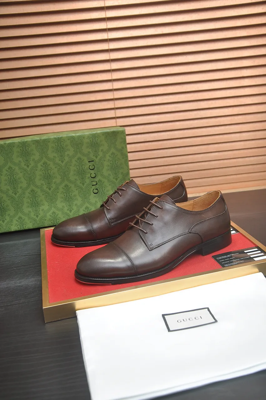 Men's shoes💰660💶 Brand: GUCCI (Gucci) Standard code: Men's code 39/44 (45/46 can be customized) Grade: Same as the official website Original quality Material: Original cowhide Water-dyed cowhide lining Original rubber outsole Style category: Men's fashionable casual leather shoes Distinguished big-name luxury elements top luxury Color: Actual picture